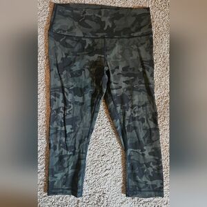 Green & Black Lululemon Wunder Under Crop Camo Green Size 12